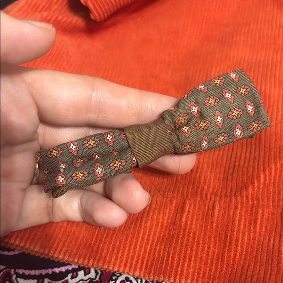 Vintage 40s 50's Clip on Bowtie - Picture 1 of 4